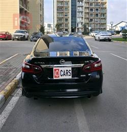 نيسان ألتيما